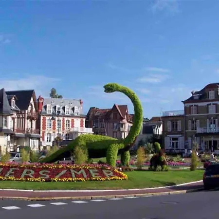 Le Petit Meridien *